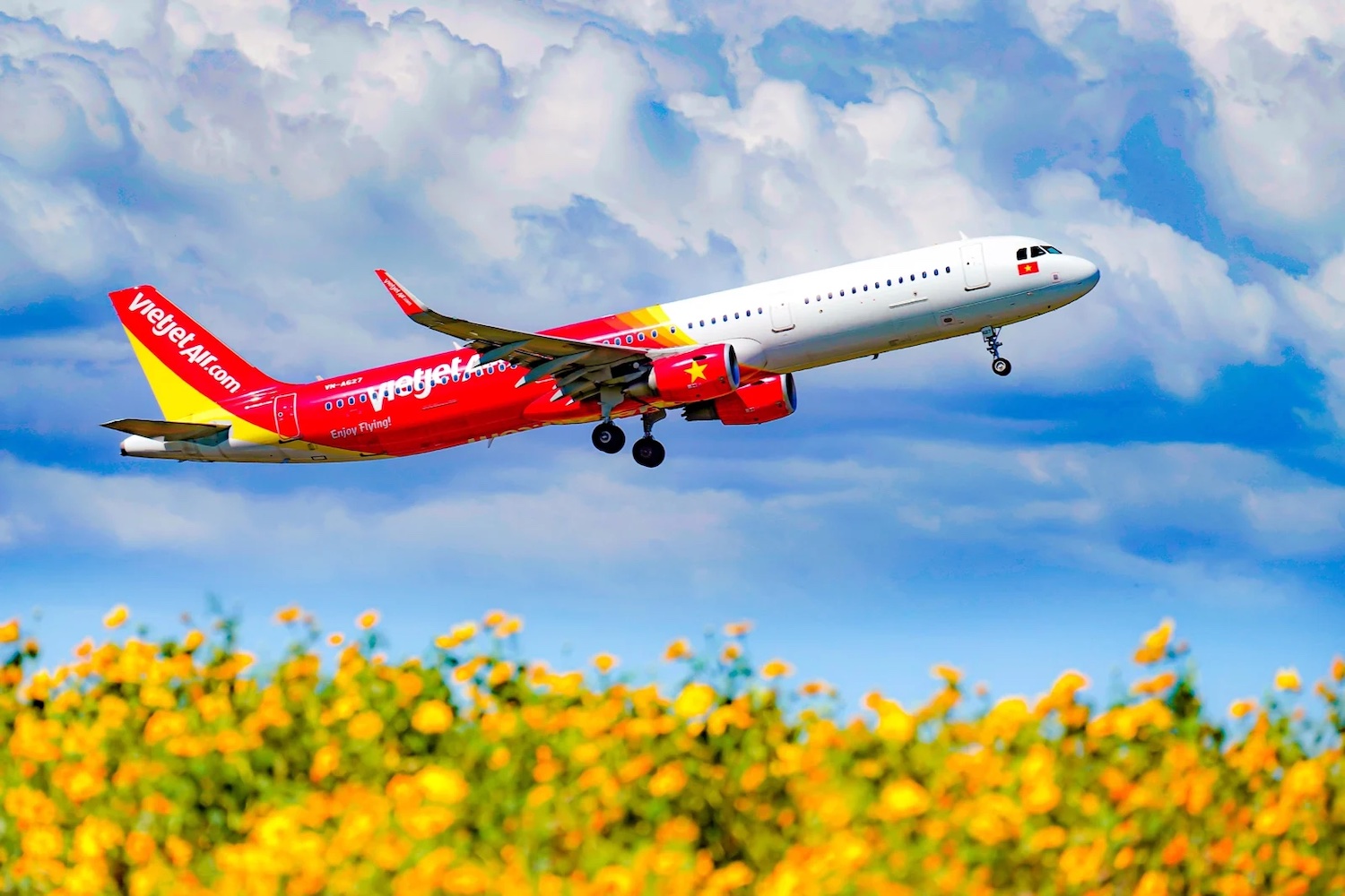 One of the leading airlines in Vietnam - VietJet Air