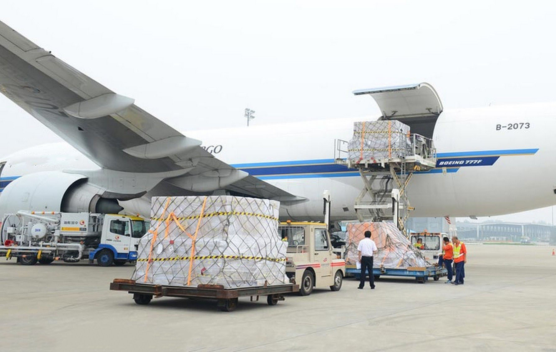 Air freight transportation from Vietnam to Thailand