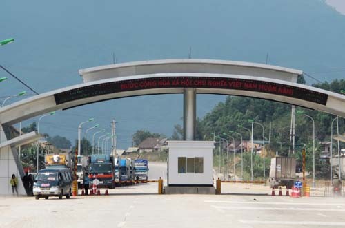 Dịch vụ hải quan tại cửa khẩu Cầu Treo Hà Tĩnh - Lào