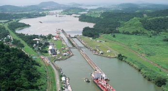 Hoãn tăng phí Canal Panama