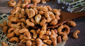 Gửi hạt điều tỏi ớt đi Mỹ giá rẻ tại Hà Nội