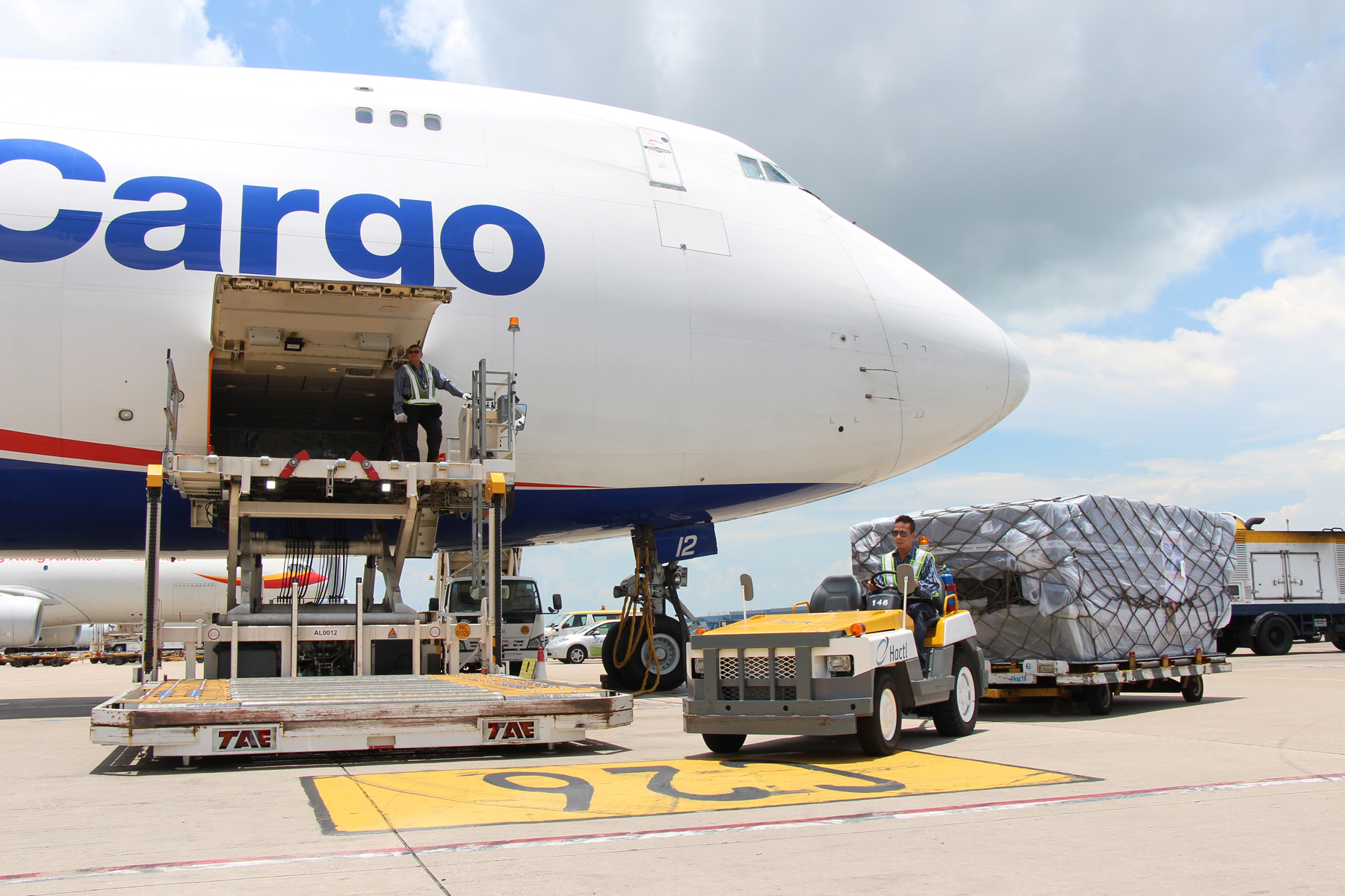 Giảm thiểu tác động môi trường của air freight