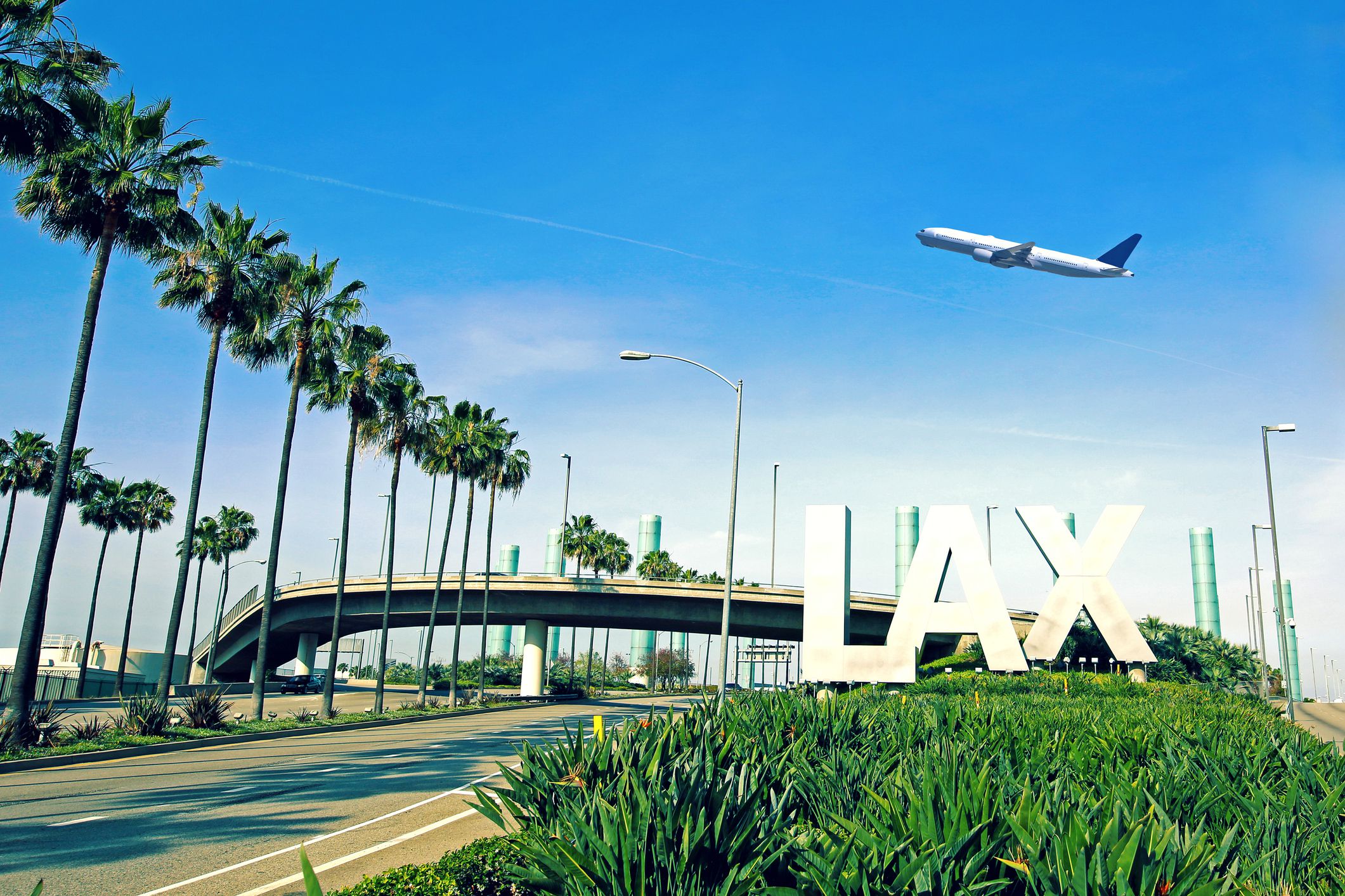 LAX