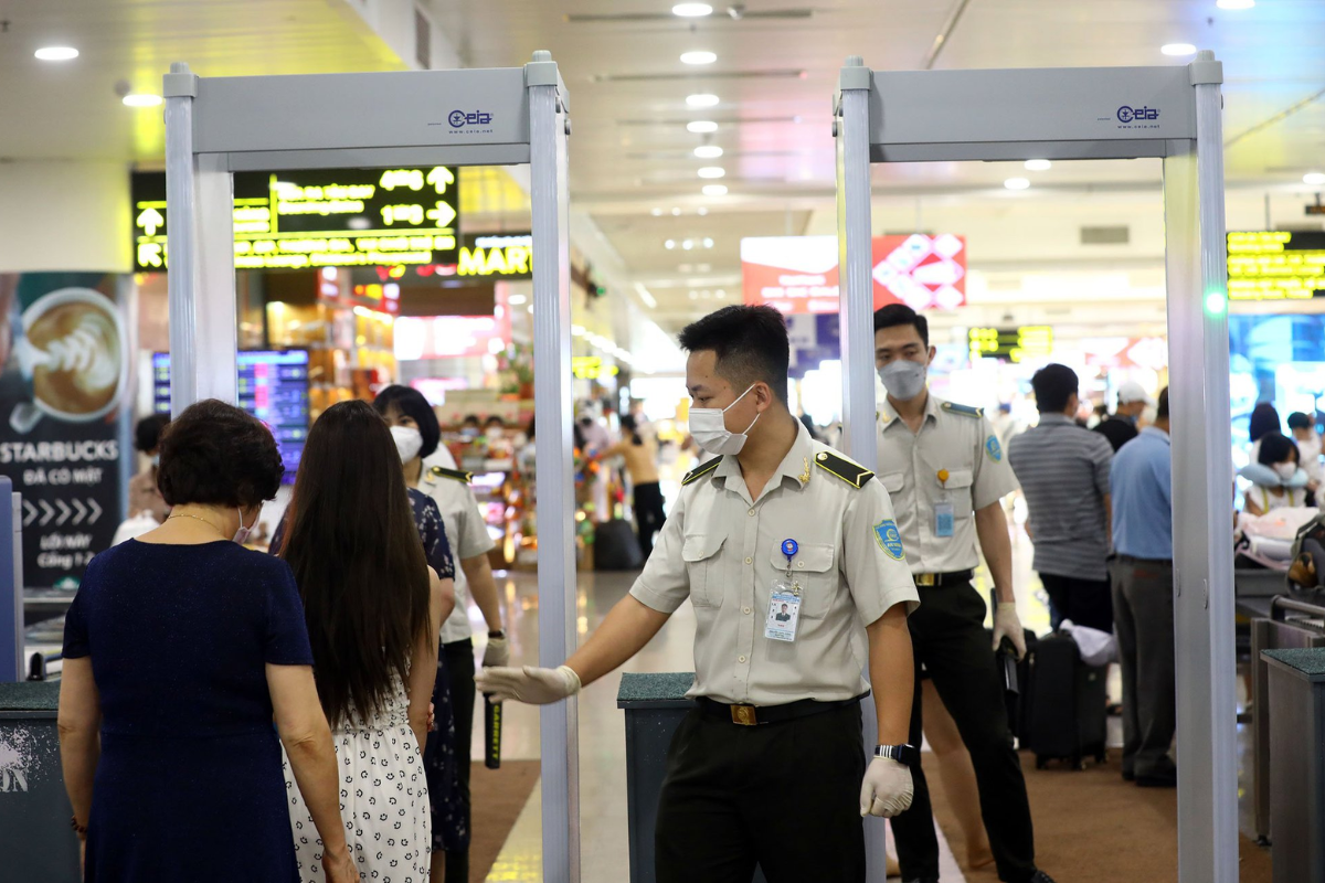 Tăng cường các biện pháp bảo đảm an toàn hàng không trong dịp Tết Nguyên đán 2025