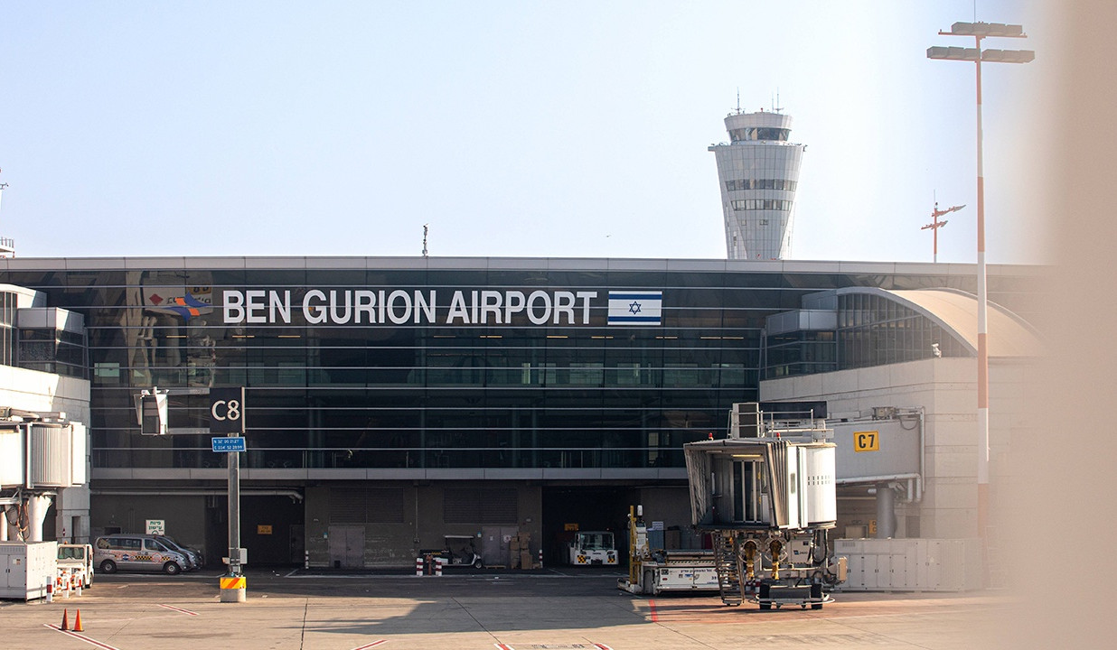 Hàng loạt hãng hàng không tiếp tục dừng bay đến Israel vì lý do an ninh