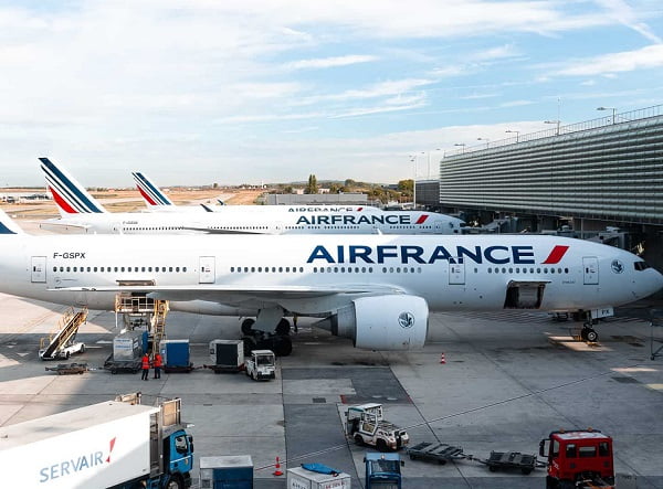 Premium Air Cargo Service to Paris at Best Cargo