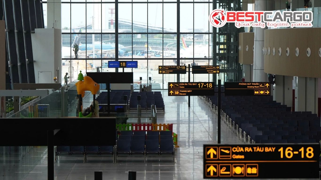 Nhà ga T3 - sân bay Tân Sơn Nhất mới khai trương là nhà ga có quy mô lớn và hiện đại nhất Việt Nam