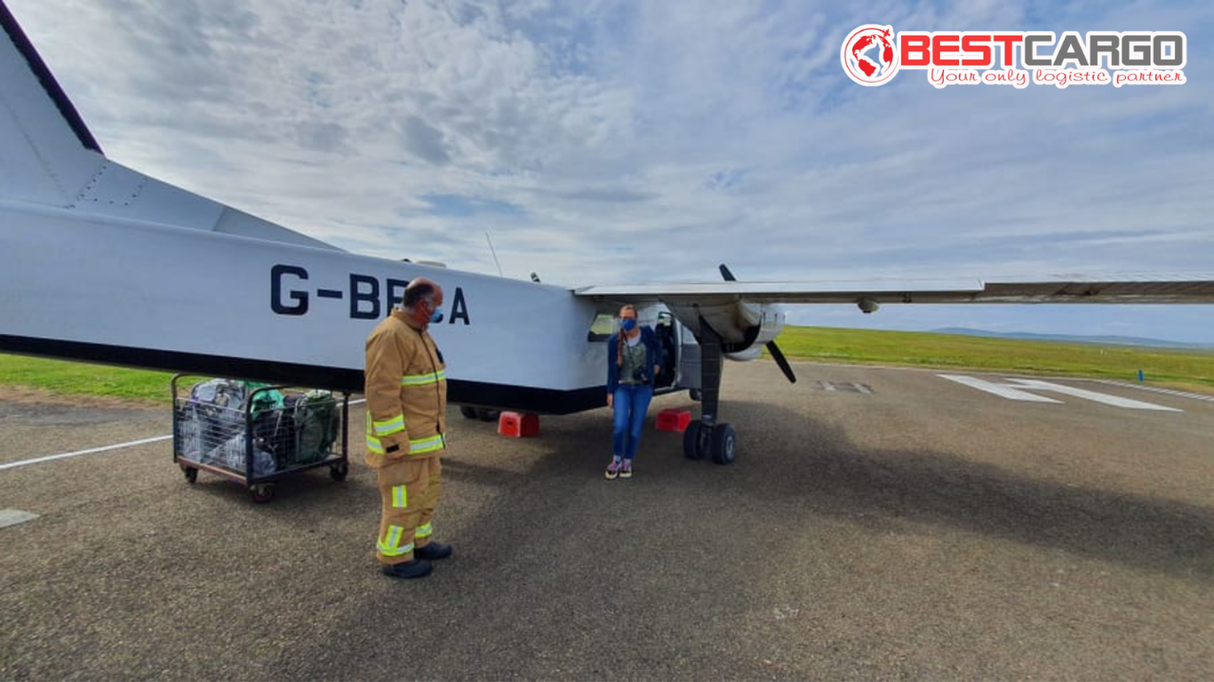 Chuyến bay ngắn nhất thế giới dài 2 phút: Ngồi chưa nóng ghế đã hạ cánh