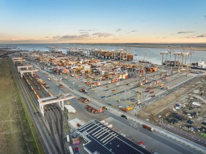 DP World Đầu Tư 2,5 Tỷ USD Mở Rộng Hạ Tầng Logistics Toàn Cầu