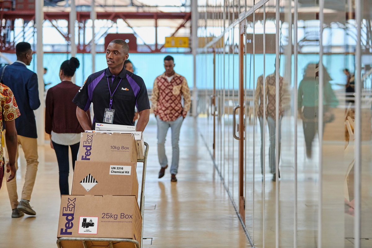 Logistics - mảnh ghép chiến lược trong chuỗi pin lithium Việt Nam