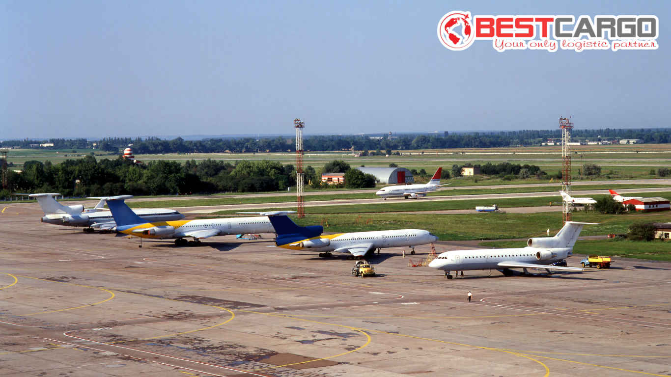 So sánh các loại hình vận chuyển hàng hóa trong hàng không