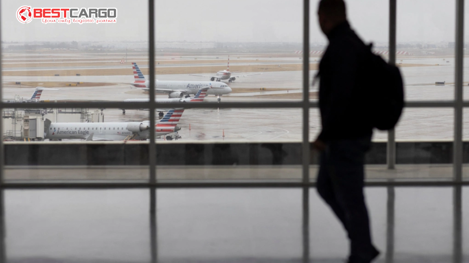 Hàng không Mỹ cắt giảm chuyến bay do bão mùa đông