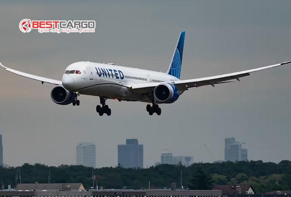 United Airlines đón lực từ phân khúc cao cấp để ứng phó chi phí tăng