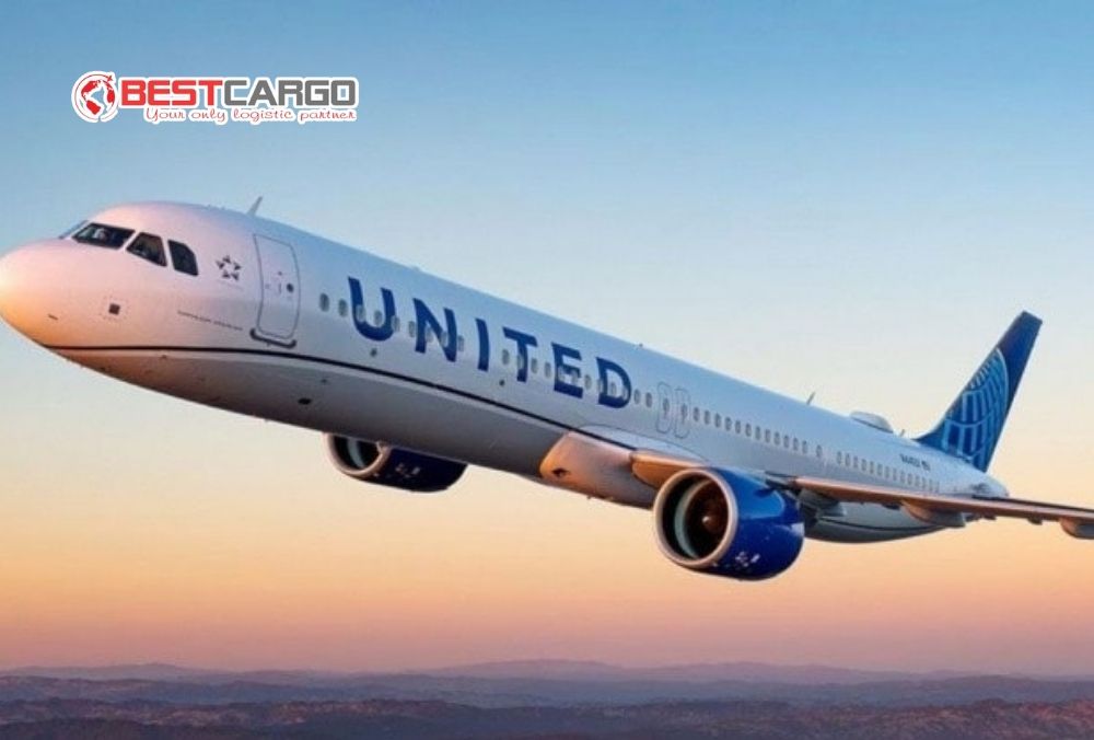 Hai chuyến bay của United Airlines liên tiếp sơ tán khẩn vì đe dọa đánh bom: Điều gì đang xảy ra?